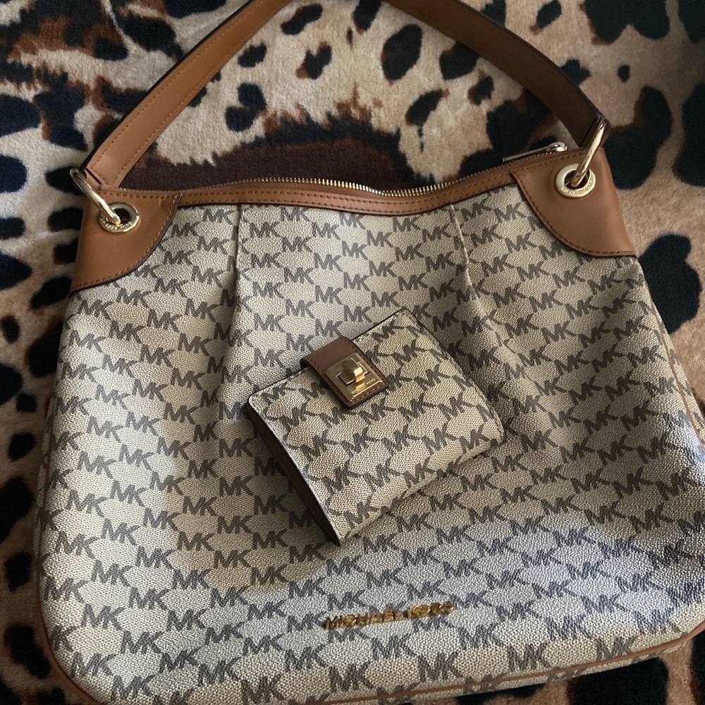 Authentic Michael Kors